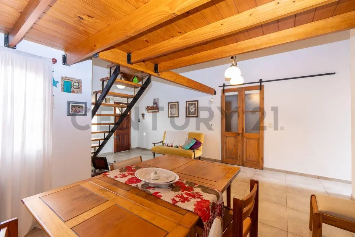 Casa en venta en La Plata de 2 dormitorios jardin y patio 8