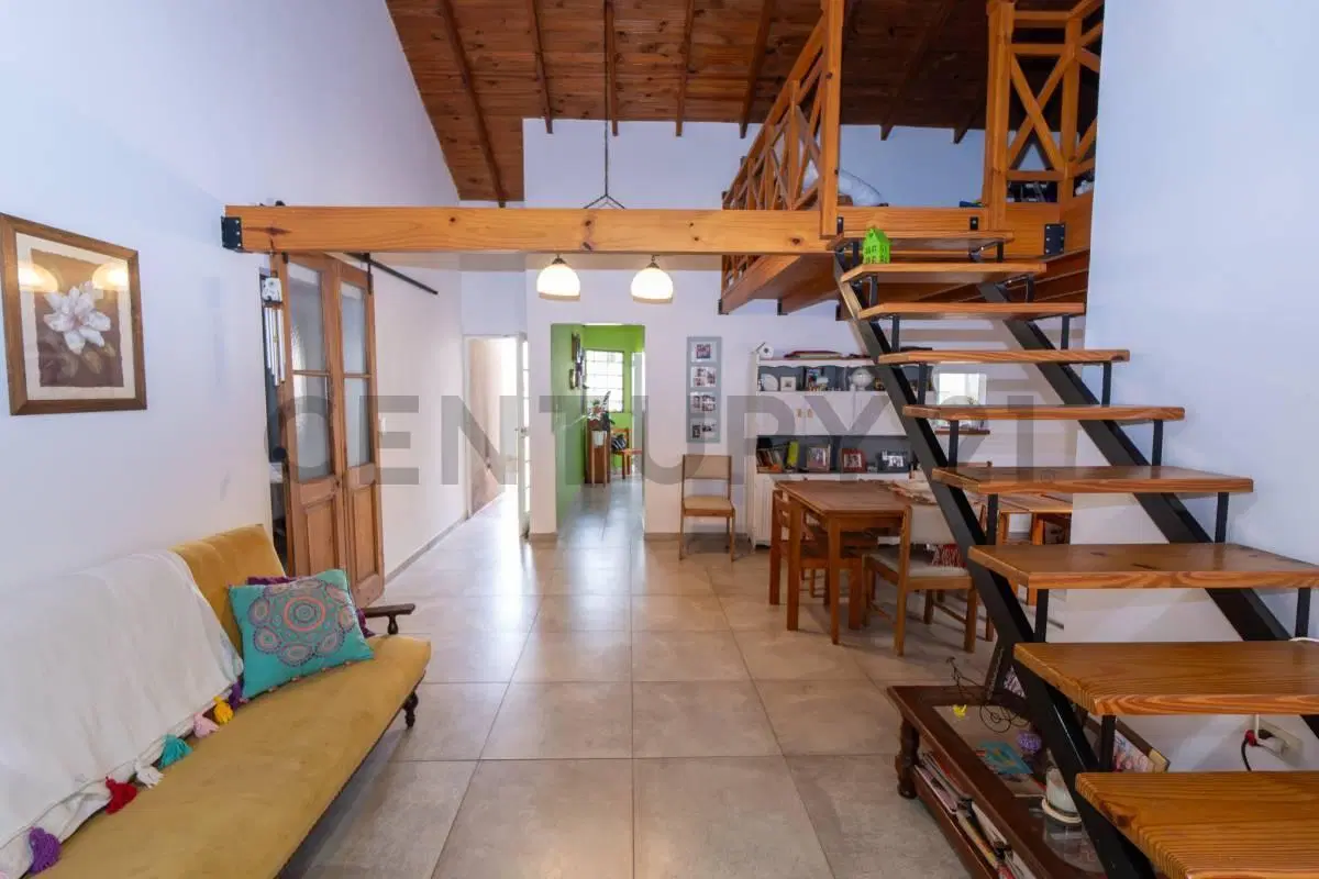 Casa en venta en La Plata de 2 dormitorios jardin y patio 4