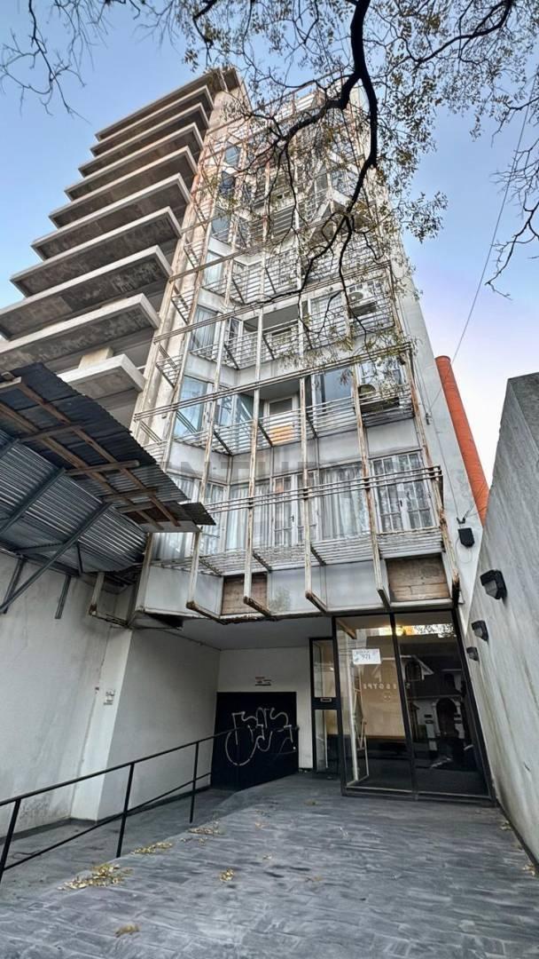 Foto de OFICINA LOCAL EN VENTA EN LA PLATA, imagen 2