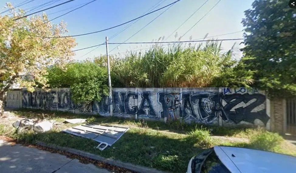 LOTE EN VENTA EN LA PLATA - 932M2 5
