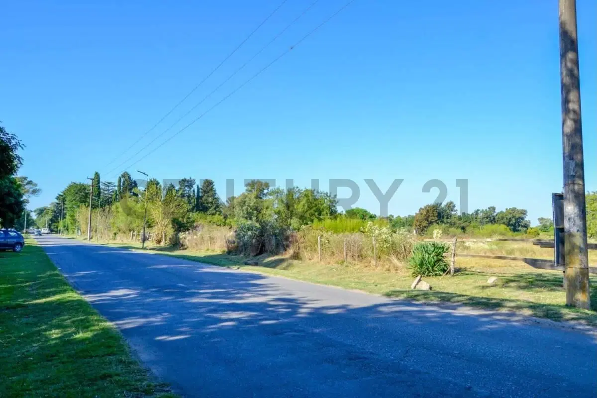 LOTE EN VENTA EN VILLA ELISA - BARRIO EL NAZARENO 3