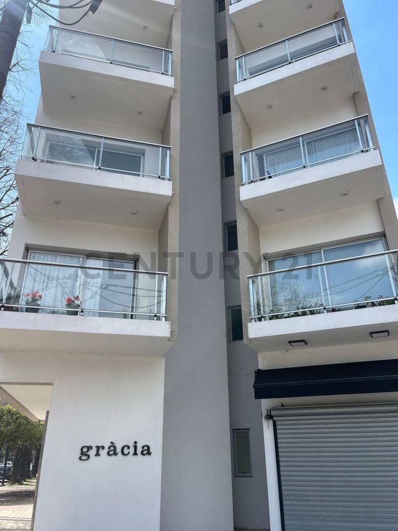 Foto de Departamento en venta en La Plata, imagen 2