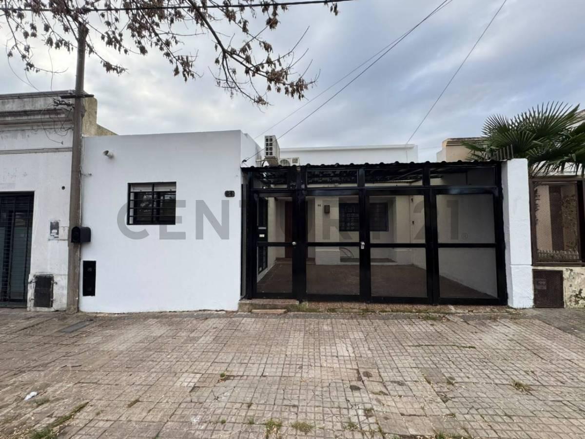 Foto de Casa en alquiler en La Plata, imagen 1