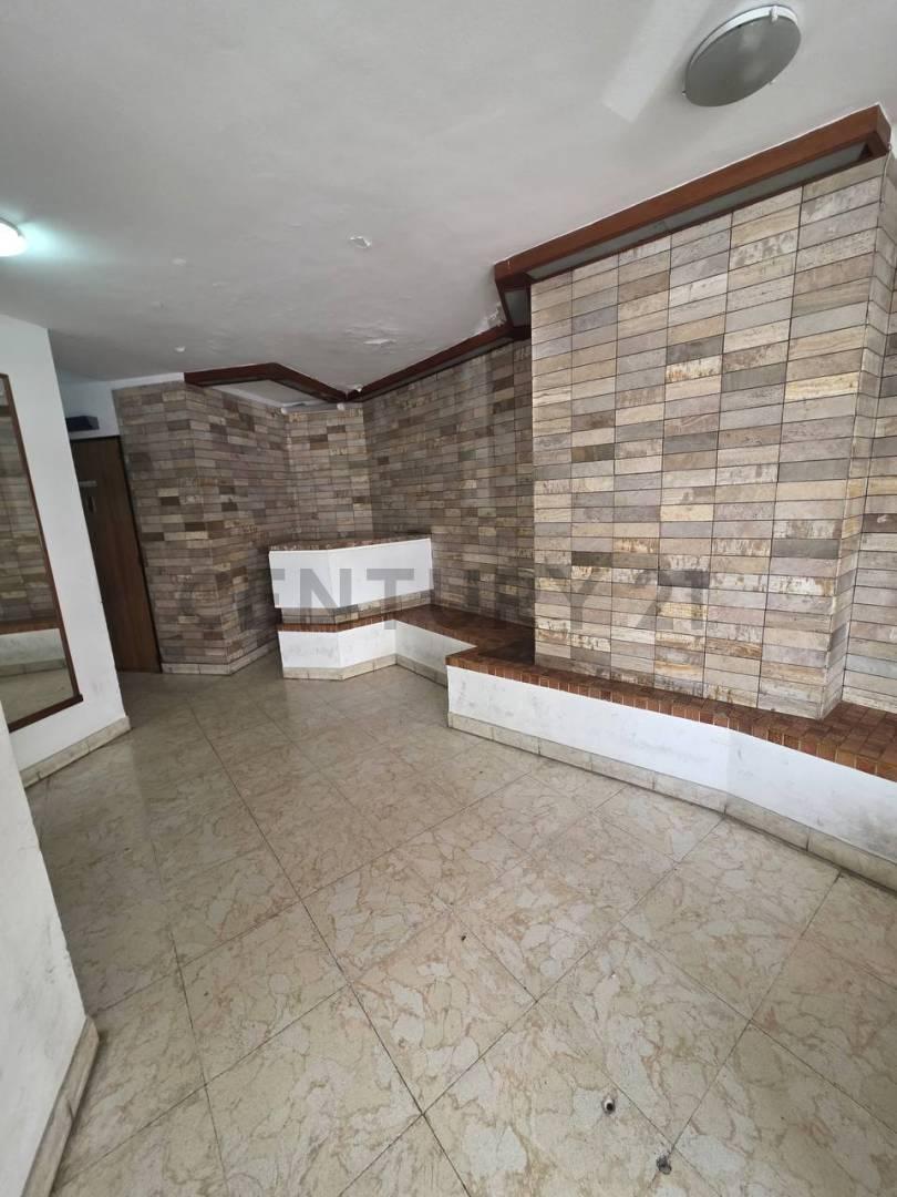 Foto de Departamento en venta en La Plata 2 dormitorios al frente, imagen 1