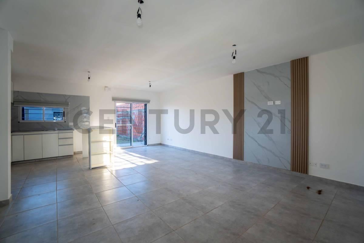 Foto de DÚPLEX A ESTRENAR EN VENTA 2 DORMITORIOS PATIO - LA PLATA, imagen 5