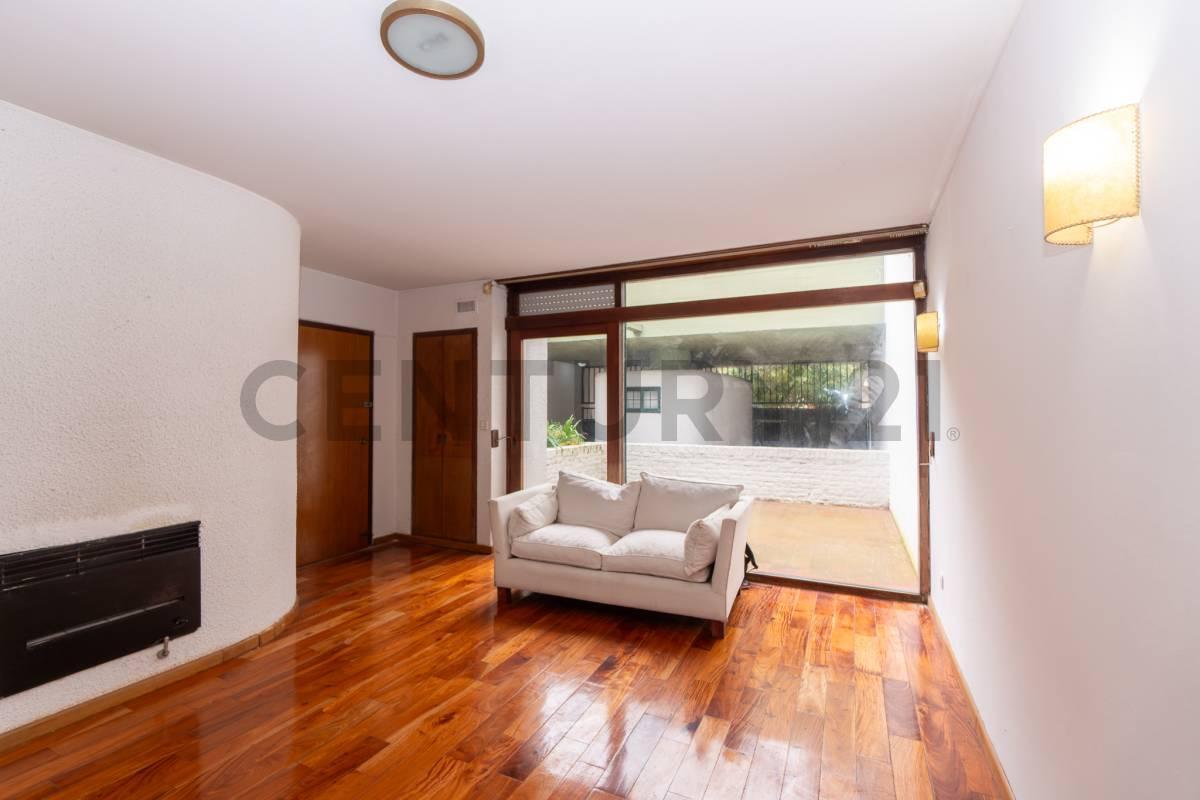 Foto de Casa en venta en La Plata de 4 dormitorios, imagen 4