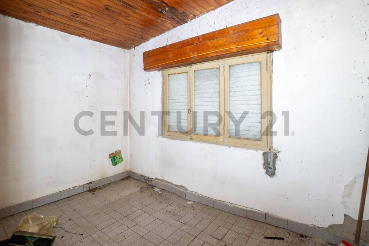 Foto de CASA CON GALPON EN VENTA EN LA PLATA, imagen 5