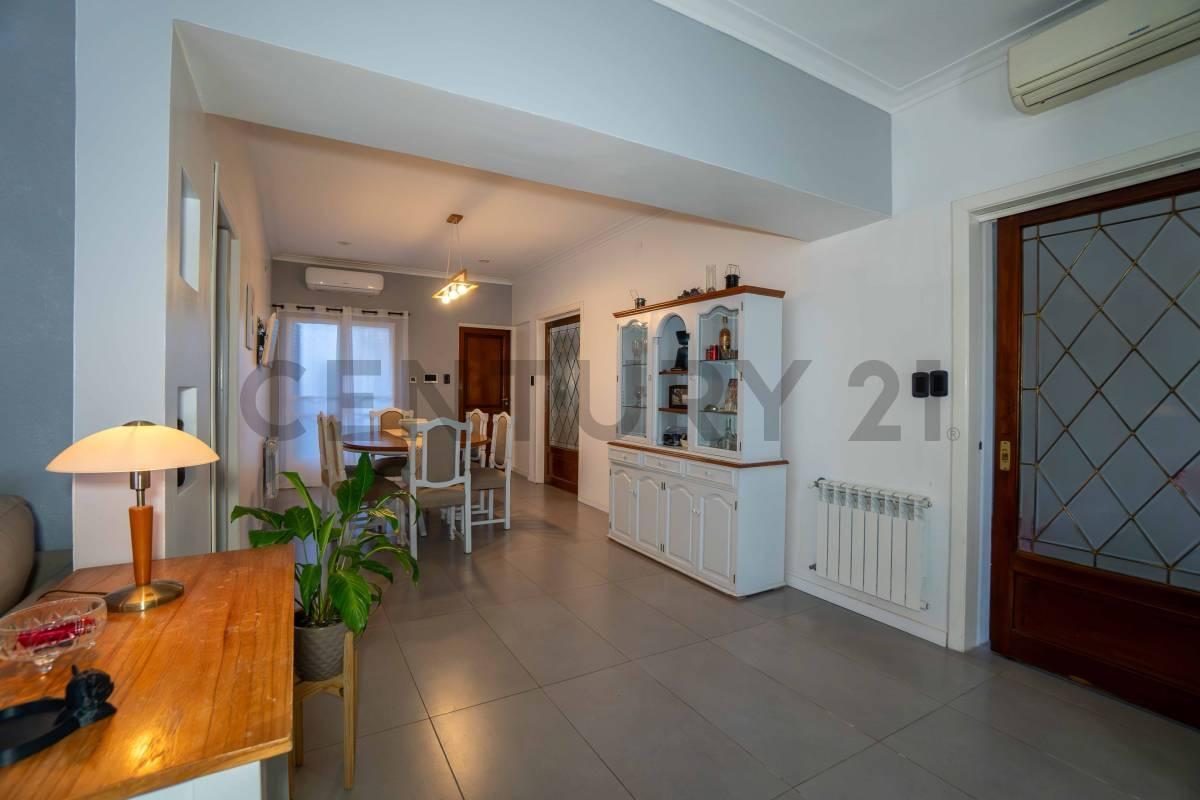 Foto de Casa en venta La Plata, imagen 1