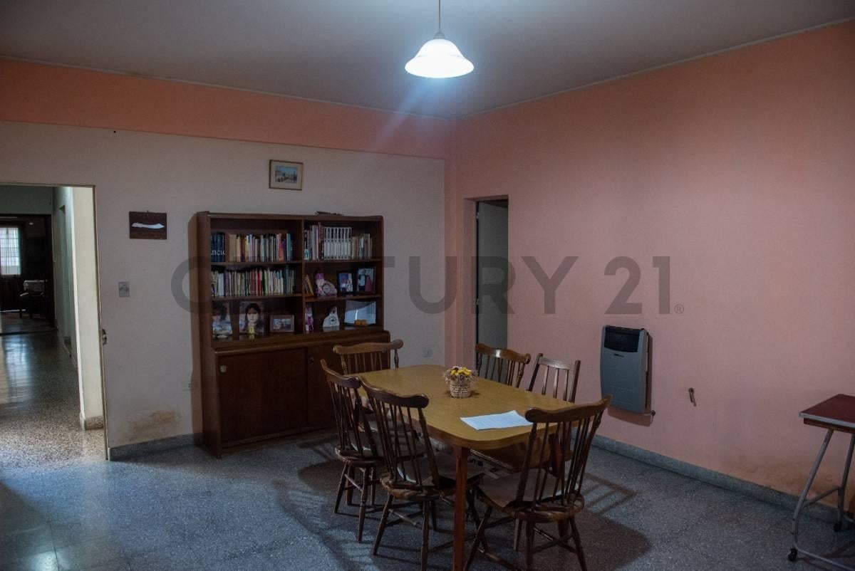 Foto de 116 37 y 38 Casa en venta 2 dormitorios en Barrio Hipodromo La Plata, imagen 2