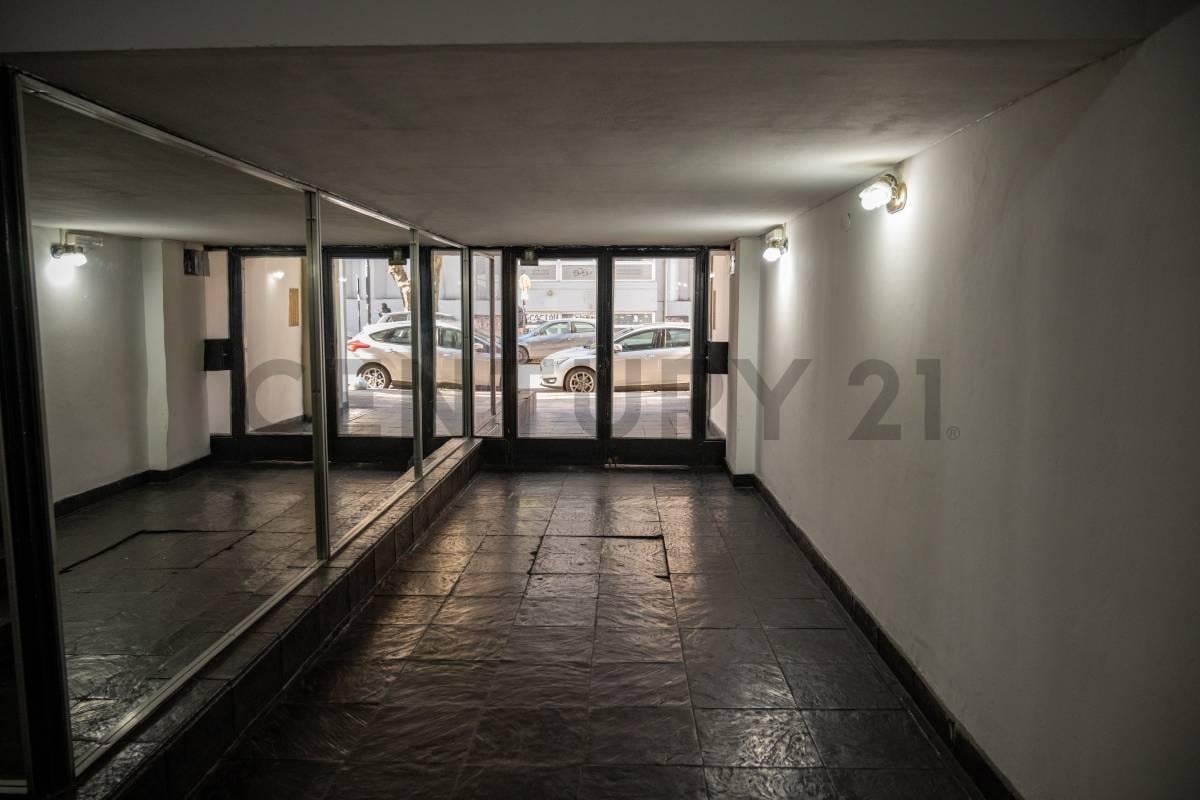 Foto de 48 entre 6 y 7 Departamento de 3 dormitorios en venta La Plata, imagen 2