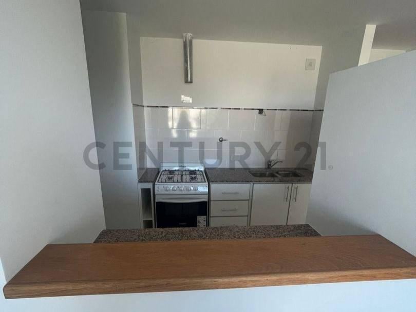 Foto de Complejo Plaza 65 entre 7 y 8 Departamento 1 Dormitorio al Frente en, imagen 3
