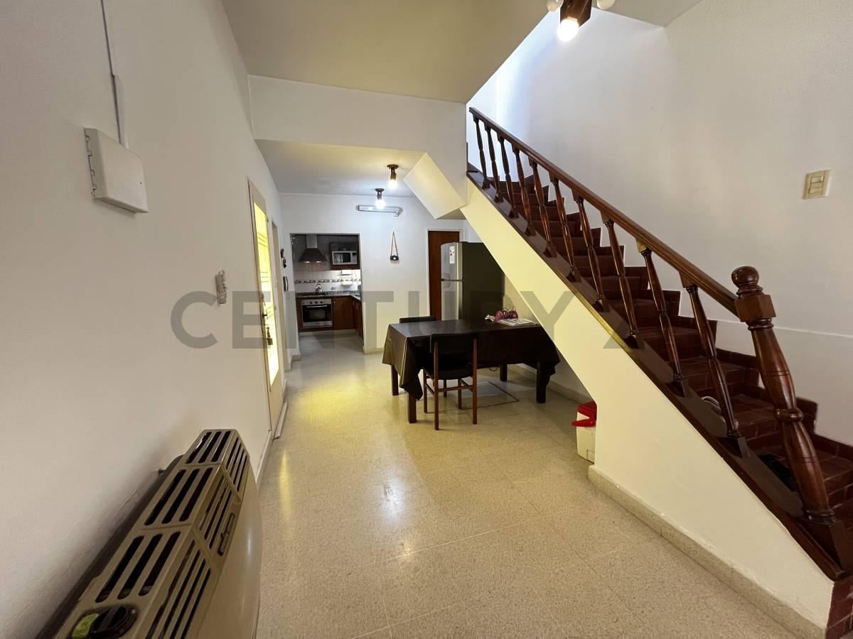 Foto de Calle 54 y 17 | Casa 2 dormitorios, gararge y terraza, imagen 4