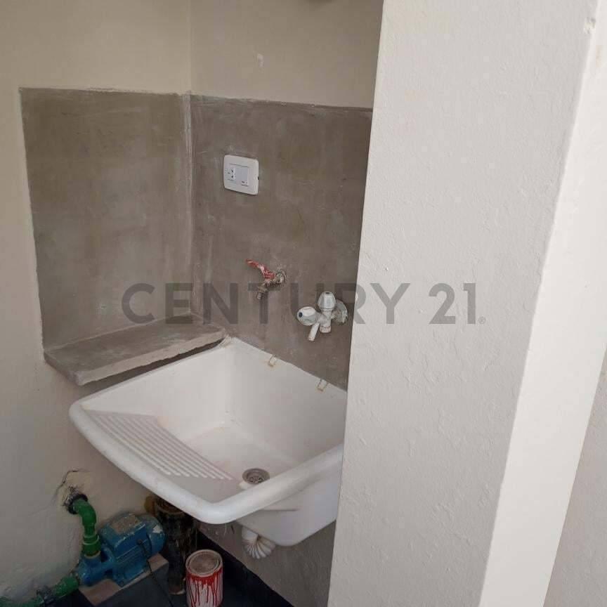 Foto de Calle 22 e/ 42 y 43 | OPORTUNIDAD | Ph Departamento 1 dormitorio | La, imagen 3