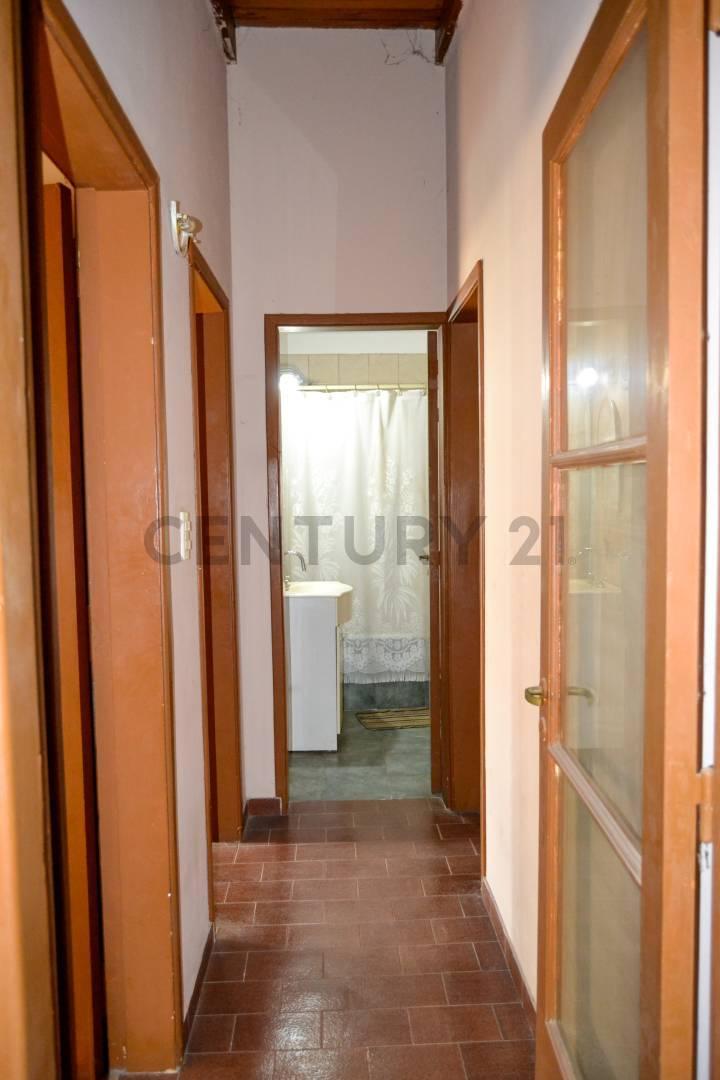 Foto de Calle 144 e/ 54 y 55 | Casa de 3 Dormitorios con Cochera | venta | Los, imagen 1