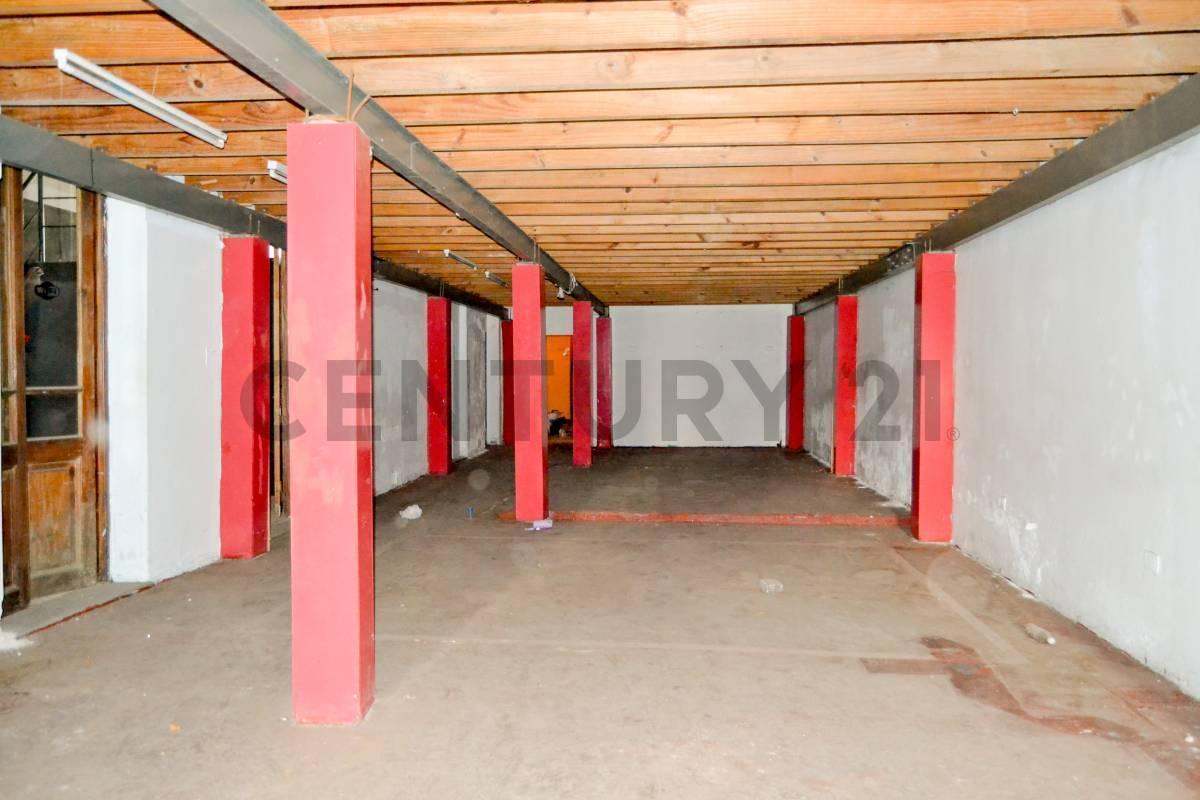 Foto de Calle 55 entre 6 y 7 | Casa de 8 ambientes | Venta | La Plata, imagen 3