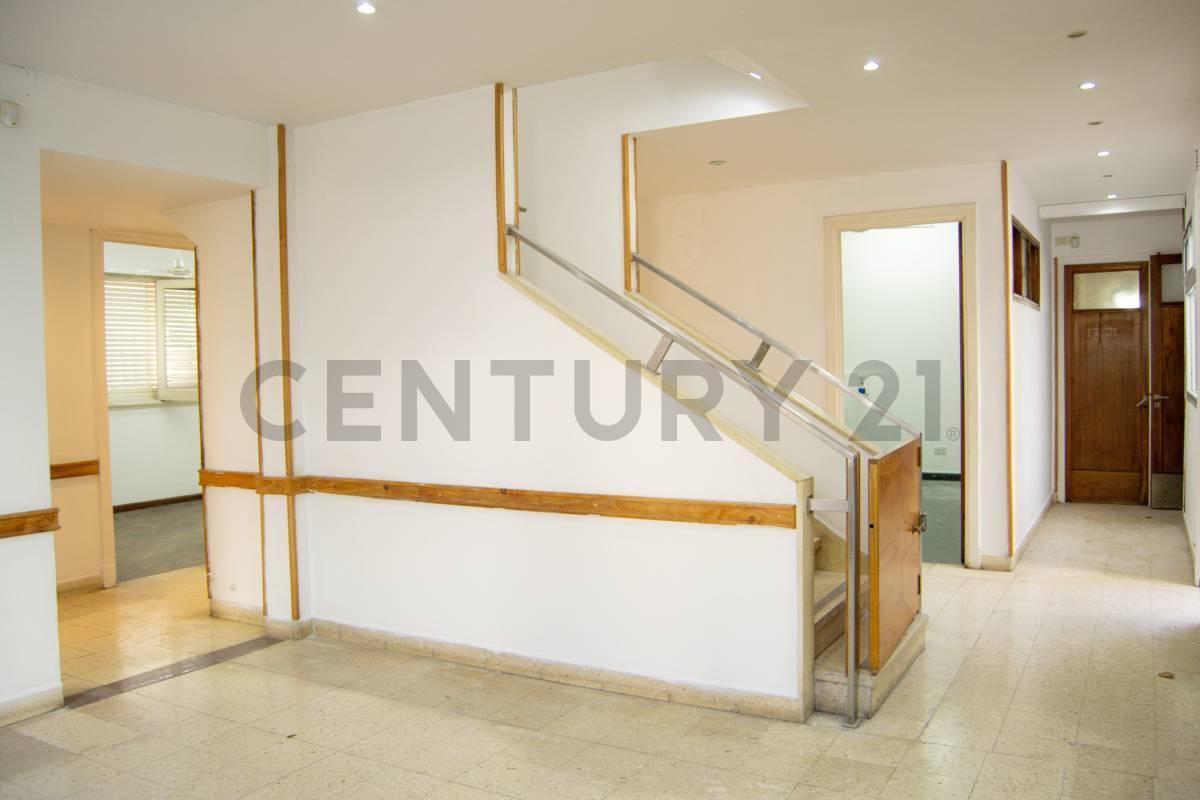 Foto de Calle 3 esquina 65 | Venta Casa 7 dormitorios | La Plata, imagen 3
