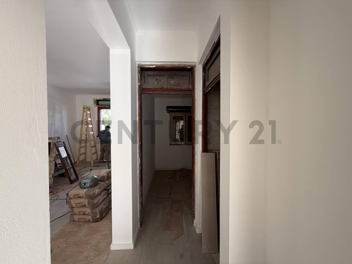Foto de CALLE 118 e/ 64 y 65 Casa de 2 dormitorios refaccionada a nueva 89 mts, imagen 3