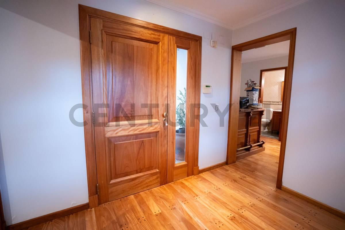 Foto de 503 entre 18 y 18 bis CASA DE 5 DORMITORIOS CATEGORIA EN VENTA GONNET, imagen 5
