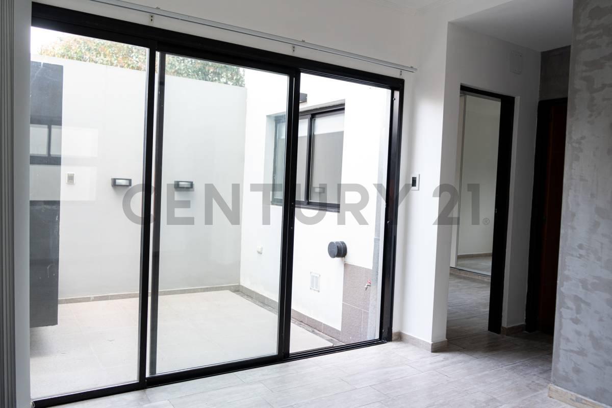 Foto de 74 entre 23 y 24 PH EN VENTA 1 DORMITORIO CON PARRILLA LA PLATA, imagen 5