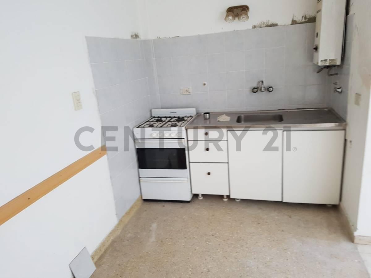 Foto de VENTA DE PH DE DOS DORMITORIOS | CALLE 58 E/ 8 Y 9 | LA PLATA, imagen 3