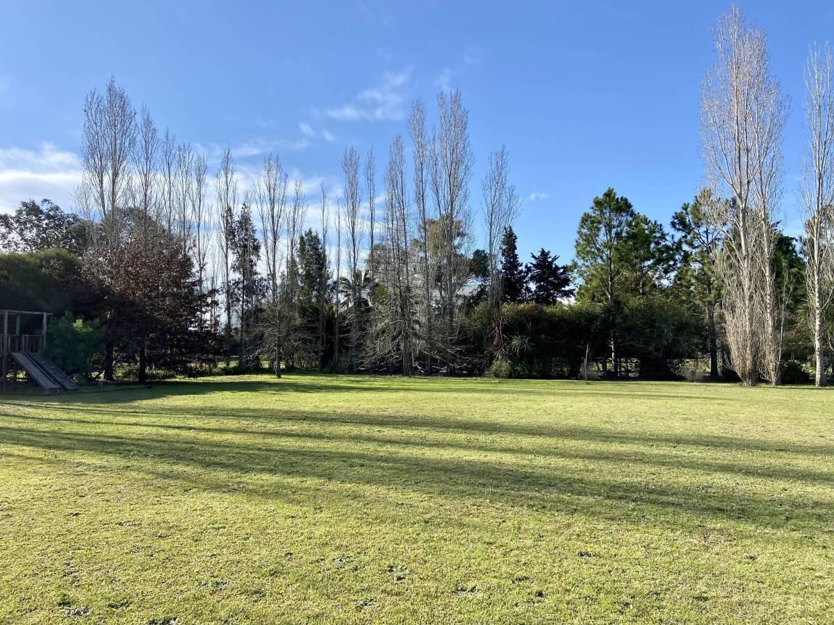 Foto de Terreno en Arana 14 e/ 636 y 637 2200 mts,, imagen 2