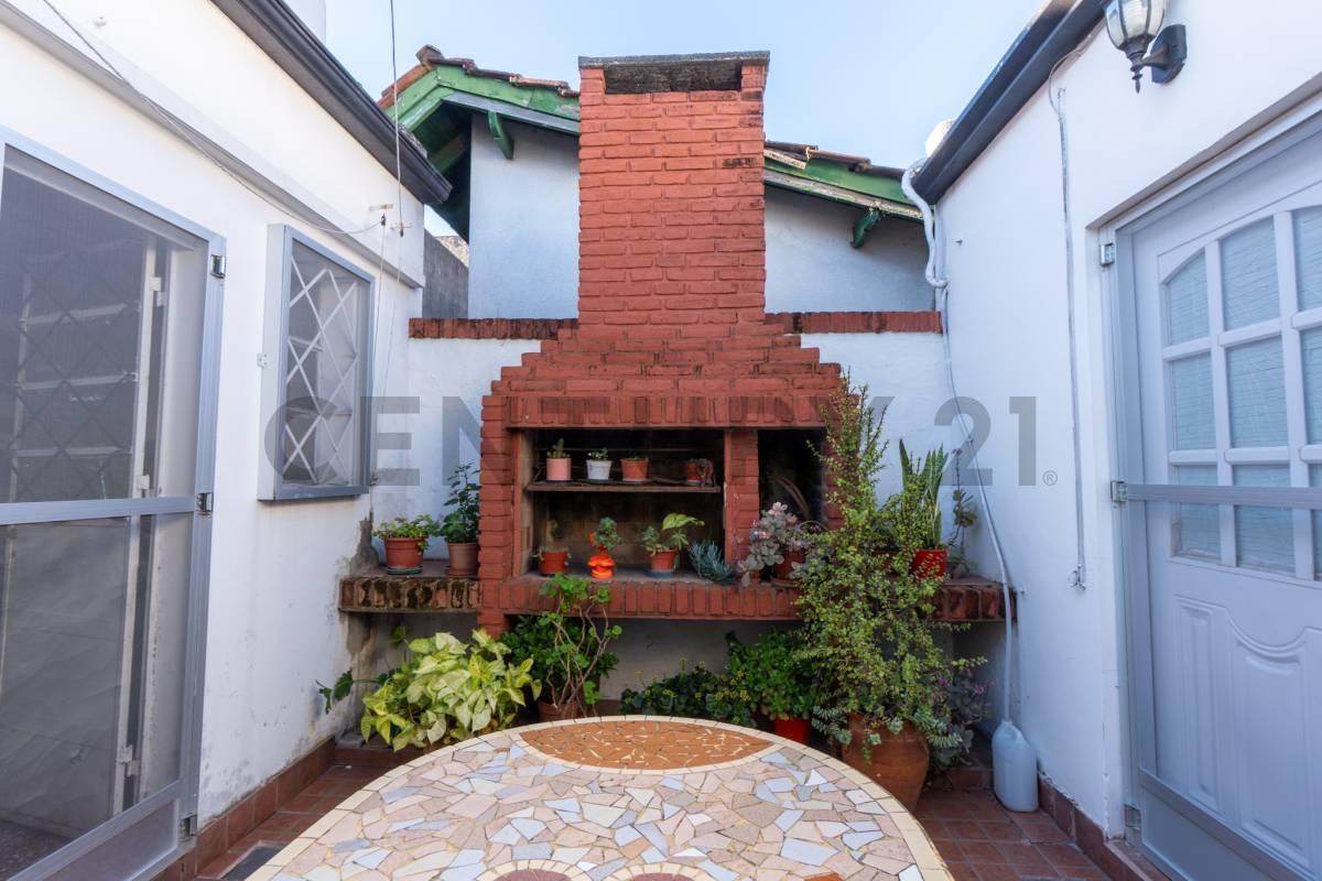 Foto de Casa en venta en La Plata con patio., imagen 3