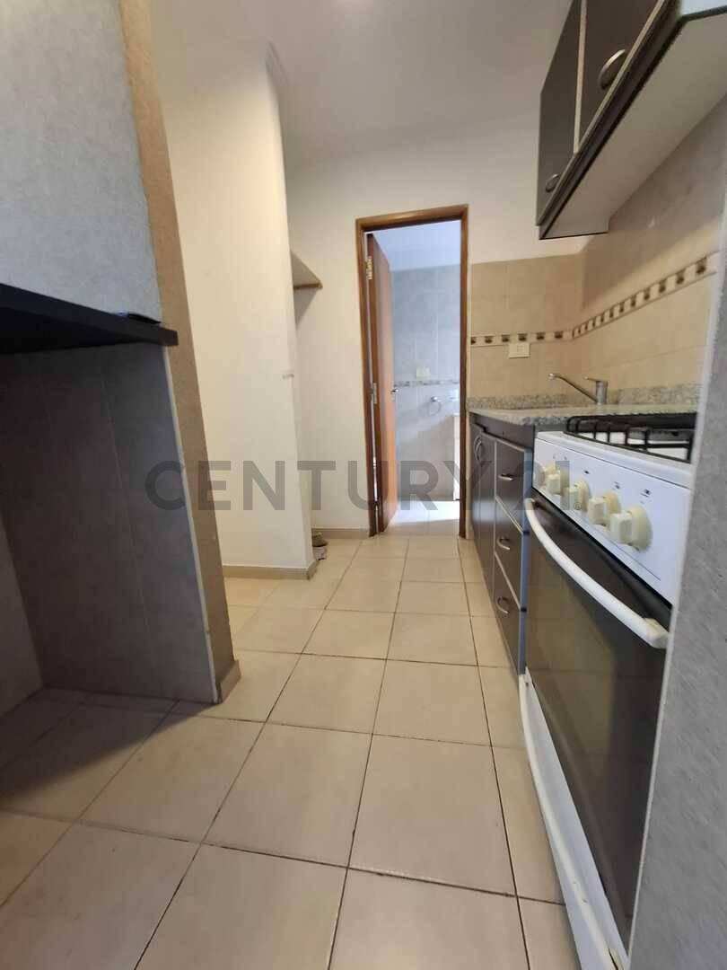 Foto de CALLE 19 Y DIAGONAL 76 FRENTE PLAZA IRIGOYEN | VENTA MONOAMBIENTE, imagen 3
