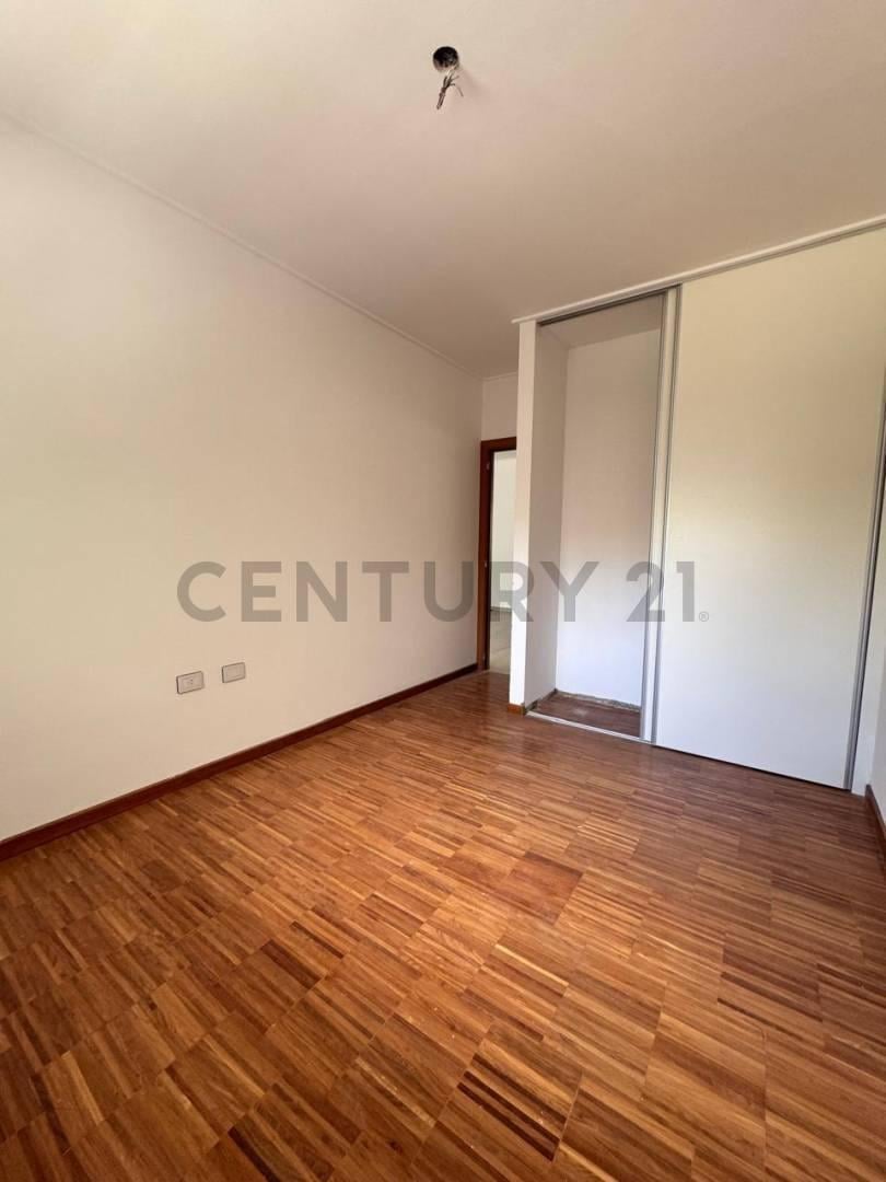 Foto de Departamento al frente, a estrenar - 2 dormitorios - 17 entre 44 y 45, imagen 1