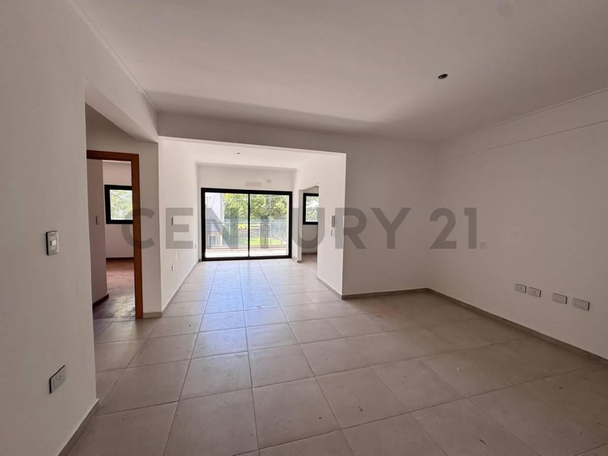 Foto de Departamento al frente, a estrenar - 2 dormitorios - 17 entre 44 y 45, imagen 2