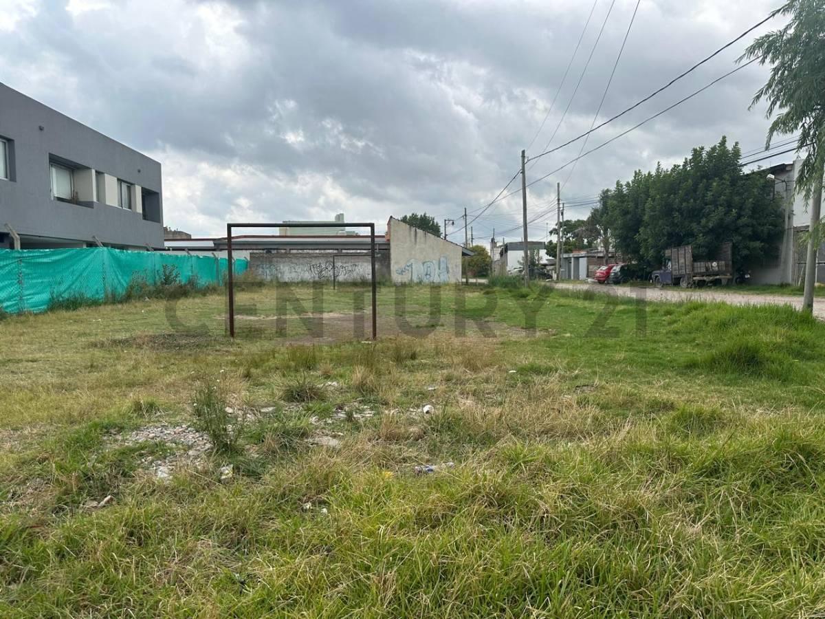 Foto de Lote en esquina 12 y 156 (Berisso) - 300 m2 - USD 42.000, imagen 2