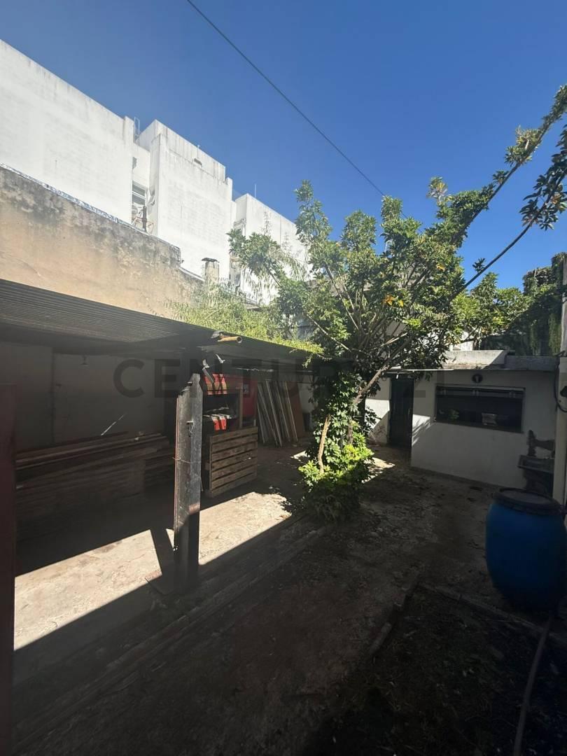 Foto de Calle 8 e/ 62 y 63 | CASA A RECICLAR - ZONA FACULTADES, imagen 1