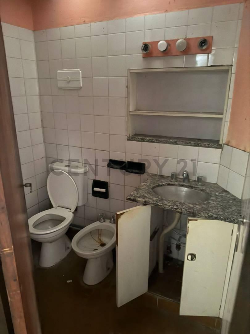 Foto de Calle 8 e/ 62 y 63 | CASA A RECICLAR - ZONA FACULTADES, imagen 3