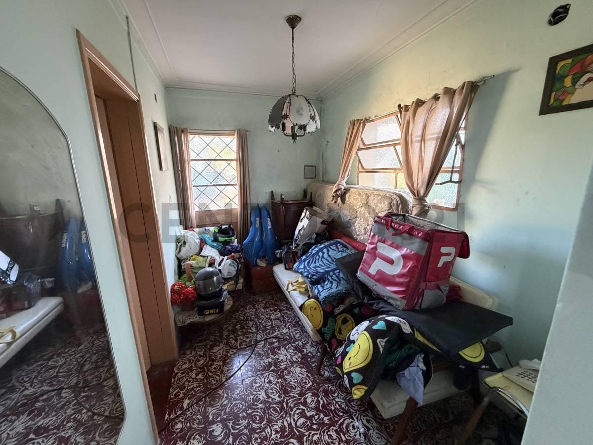 Foto de VENTA EN BLOQUE 2 CASAS+ GALPON Y AMPLIO PARQUE EN 10 79 Y 80, imagen 5