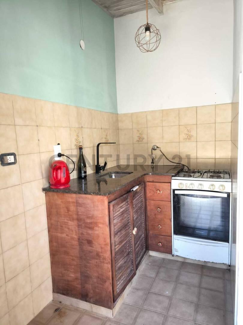 Foto de CALLE 98 E/ 6 y 6 bis | VENTA DE CASA A REMODELAR SOBRE LOTE DE 245 m2, imagen 1