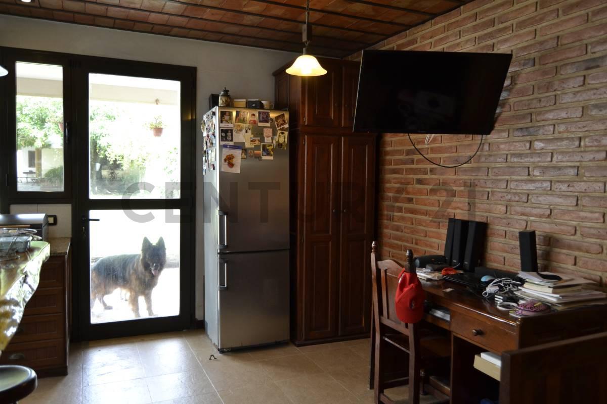 Foto de Calle 42 e/ 27 y 28 | Casa en Venta en La Loma 5 dormitorios, imagen 5