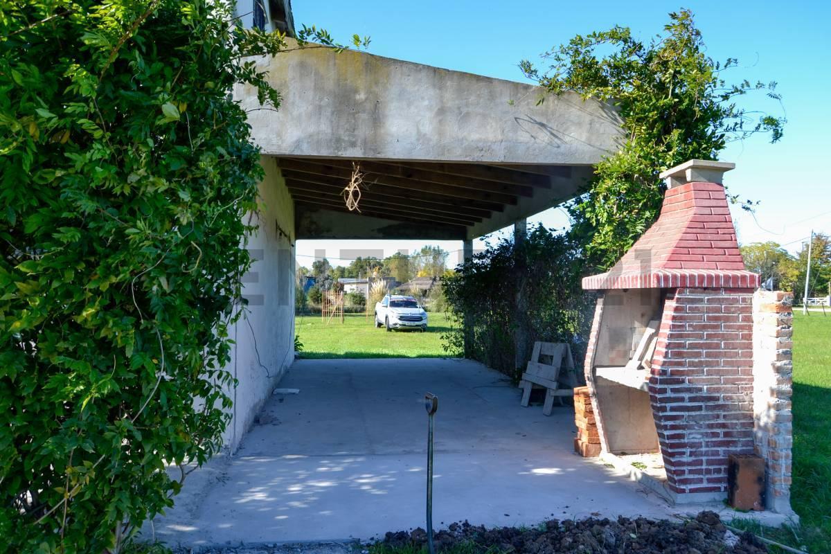 Foto de Casa quinta en Venta con Pileta ruta 2 km 53 La Plata Abasto, imagen 4