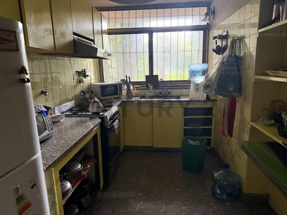 Foto de Calle 4 entre 58 y 59. Lote de 10 x 60 en venta, La Plata., imagen 3
