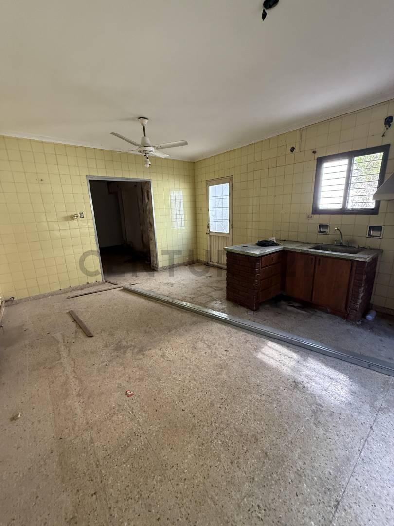 Foto de Venta Casa a Refaccionar en 24 e/ 47 y 48, imagen 5