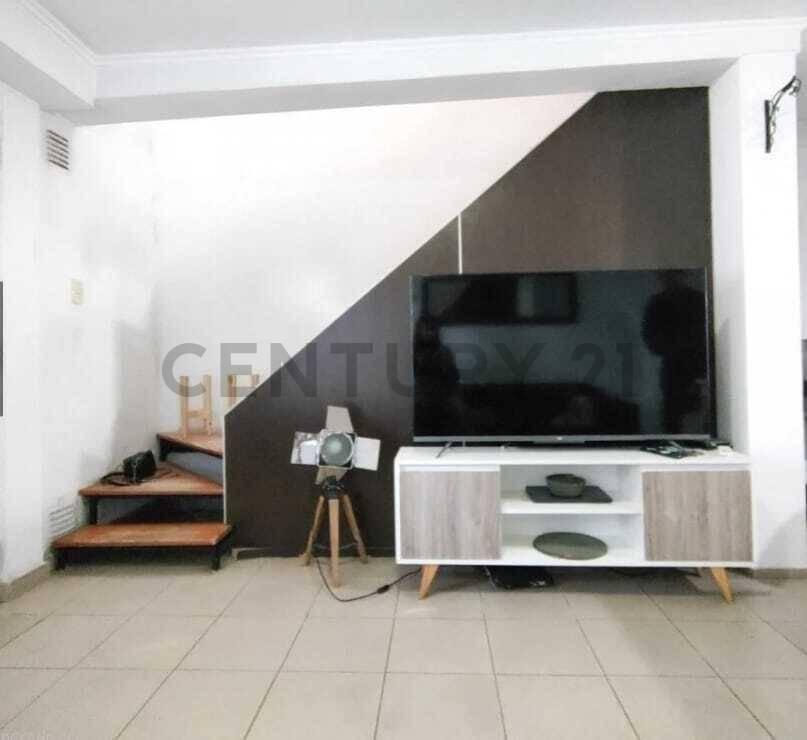 Foto de Dúplex con cochera - 2 dormitorios - 73 y 25, imagen 1