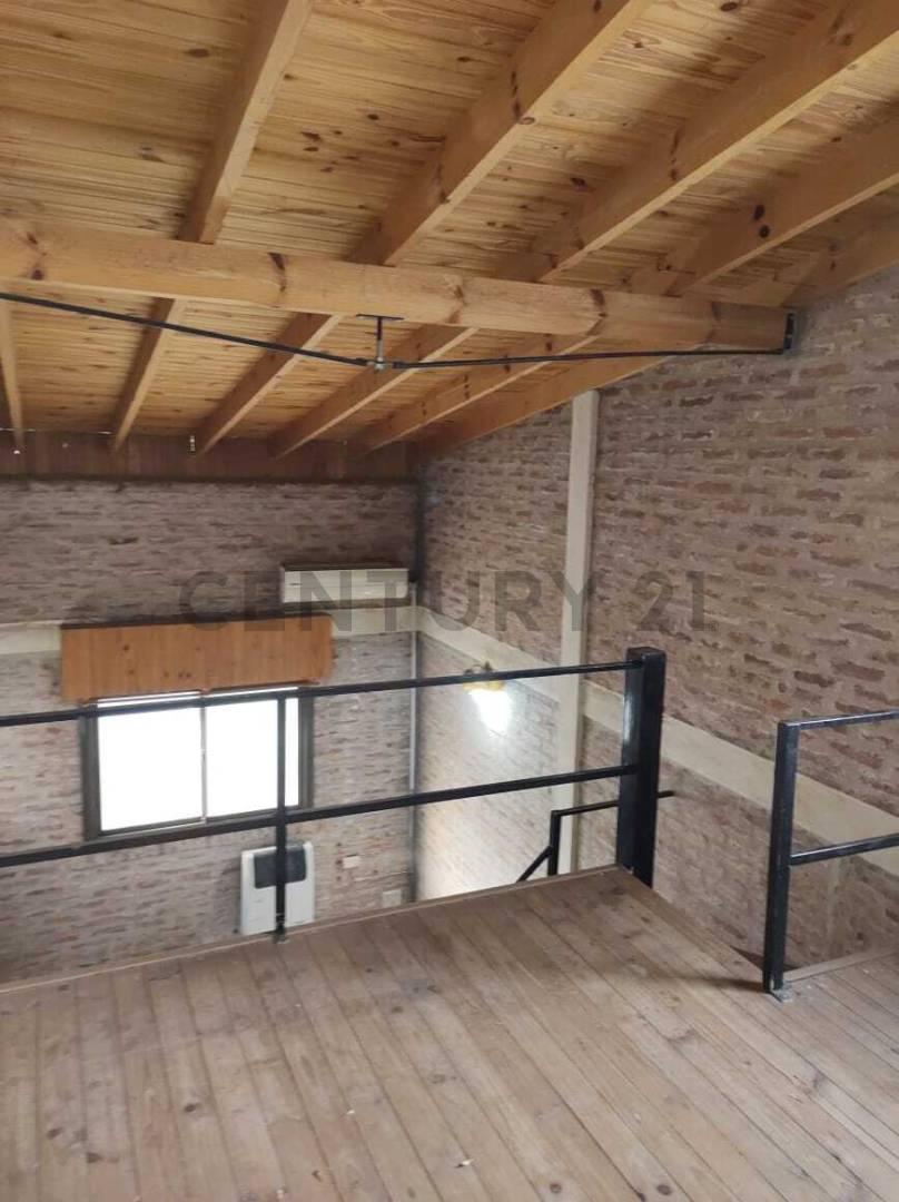 Foto de 522 y 165 VIVIENDA MAS SALON LOTE 800m2 EN VENTA LA PLATA, imagen 3