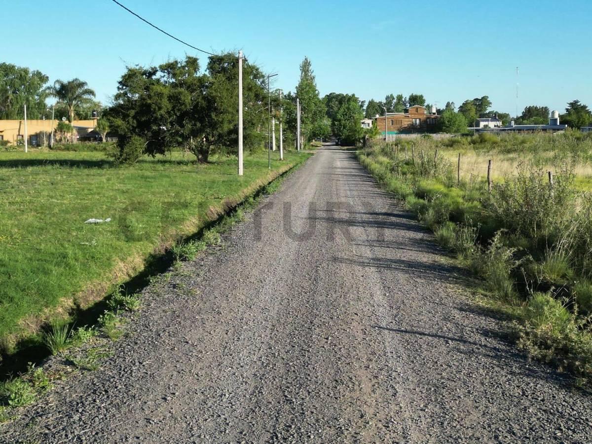 Foto de Oportunidad lote 300 m2 - Calle 660 y 14, imagen 2