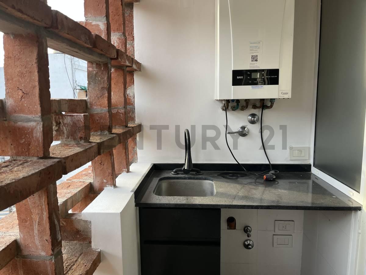 Foto de 29 entre 37 y 38. Departamento de 1 dormitorio en venta, La Plata., imagen 1