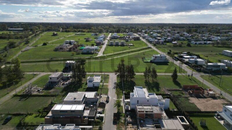 Foto de Venta de Lote de 597,90m2 en José Hernández, La Plata, Barrio Don Carlos, imagen 3
