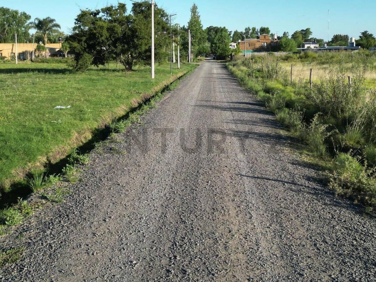 Foto de OPORTUNIDAD LOTE 300M2 - calle 14 y 660 BARRIO LOS FRESNOS, imagen 1