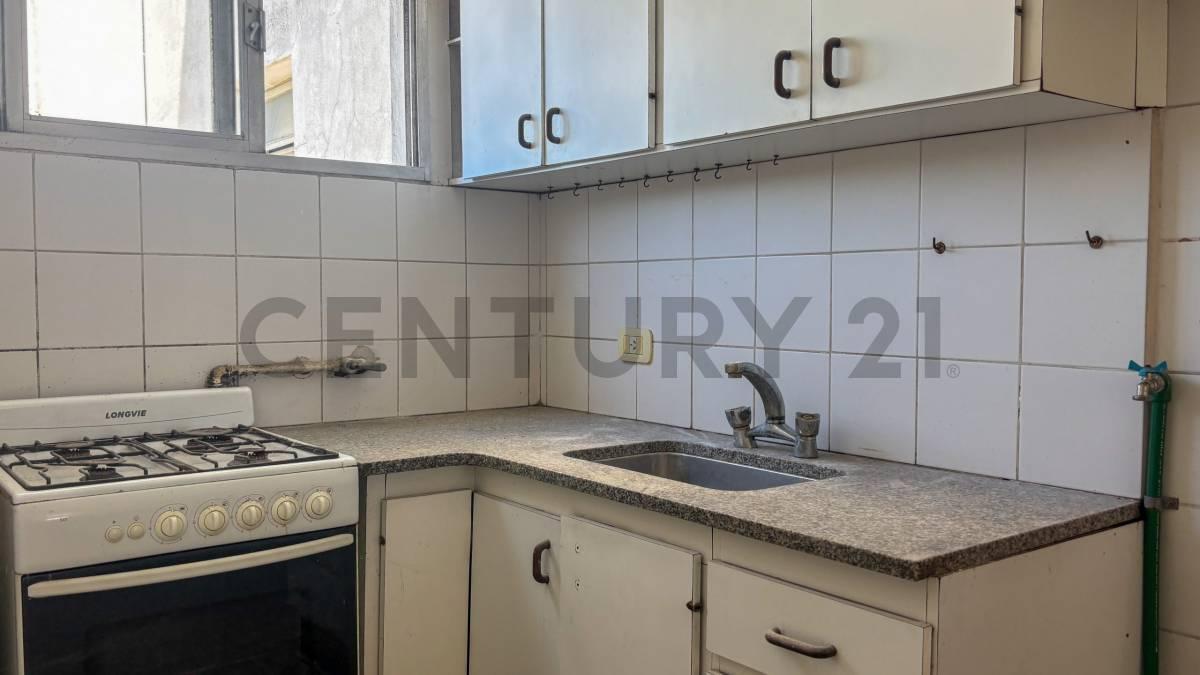 Foto de DEPARTAMENTO DE 2 DORMITORIOS EN VENTA LA PLATA CENTRO 9 e/ 47 y Diag 74, imagen 4