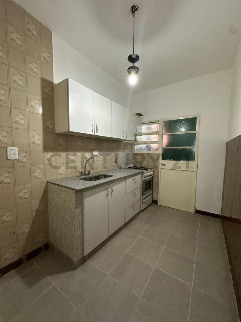 Foto de 85 Y 12 | DEPARTAMENTO DE 3 DORMITORIOS REFACCIONADO EN VENTA, imagen 3