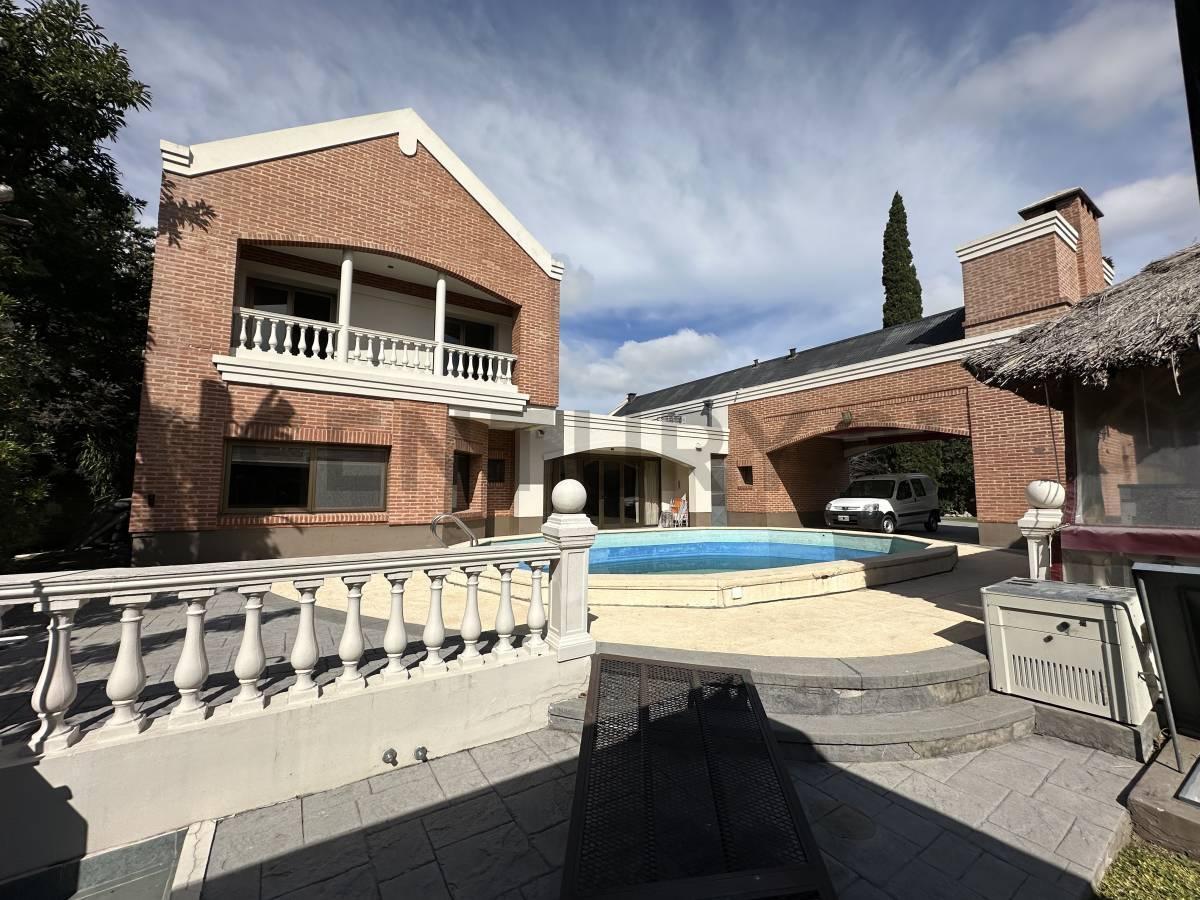 Foto de AVENIDA 143 E/ 40 Y 41 | CASA DE CATEGORIA + DEPARTAMENTO, imagen 5