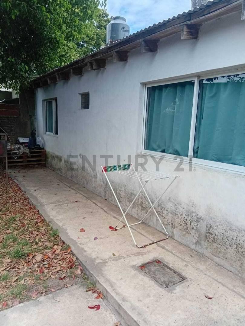 Foto de CALLE 39 E/ 131 Y 132 | CASA EN VENTA DE DOS DORMITORIOS, imagen 3