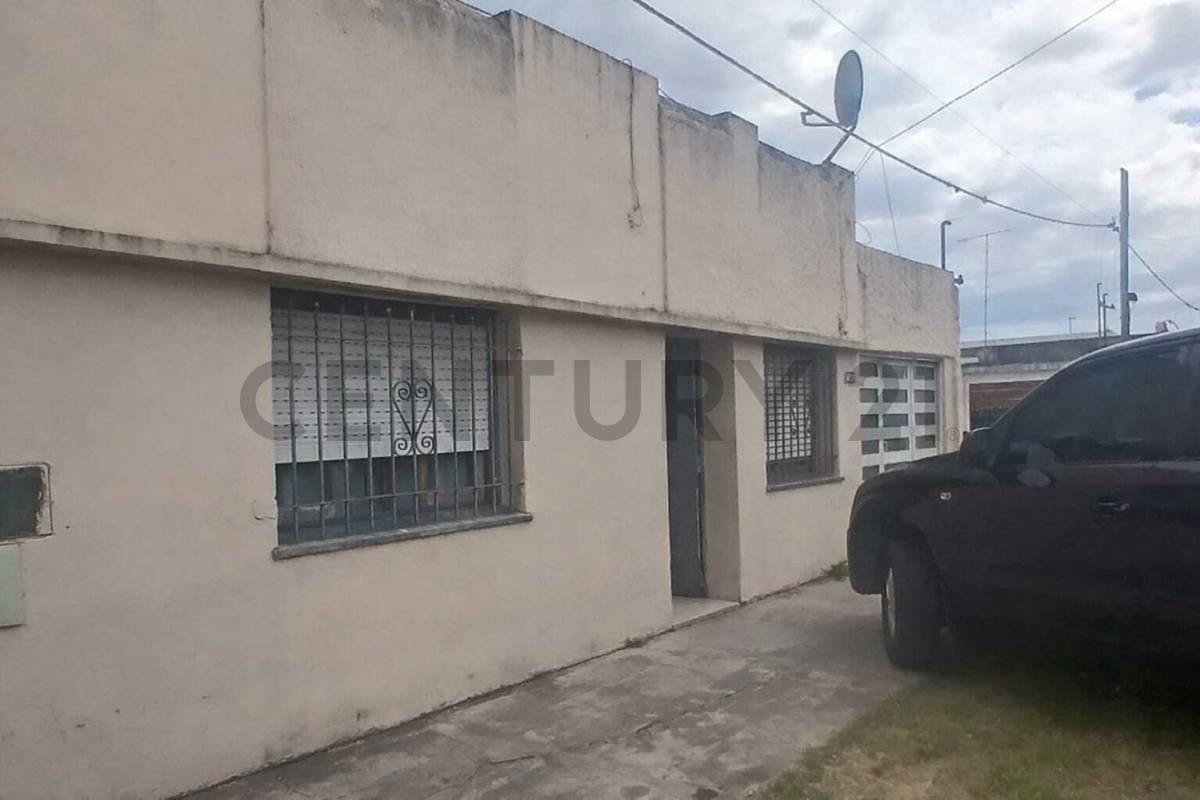 Foto de CALLE 39 E/ 131 Y 132 | CASA EN VENTA DE DOS DORMITORIOS, imagen 1