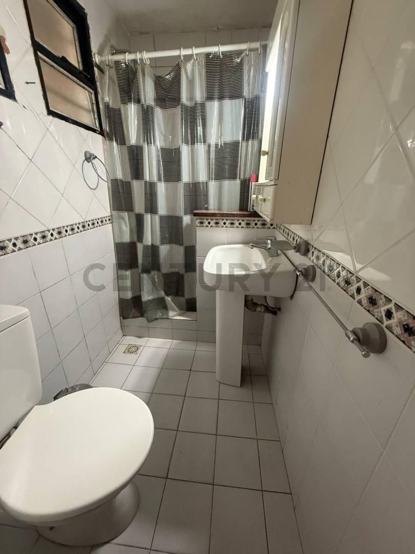 Foto de 59 entre 137 y 138, CASA 3 DORMITORIOS EN VENTA, LOS HORNOS, imagen 1